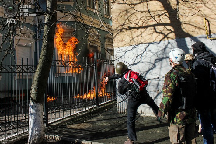 Кровавый вторник. Хроника Евромайдана (ФОТО)