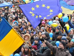 На Майдане озвучили состав нового Правительства