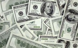 Американская валюта продолжает дорожать