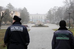 Здания Рады и правительства Крыма захватили бойцы севастопольского "Беркута"