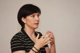 Елена Бондаренко считает, что Янукович своим бегством снял с себя все полномочия