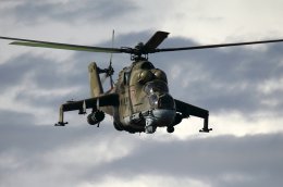 Сегодня в Крыму зафиксировали передвижение группы армейских вертолетов (ВИДЕО)