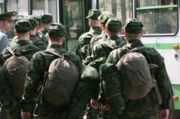 Из России в Крым едут туристы с военным опытом
