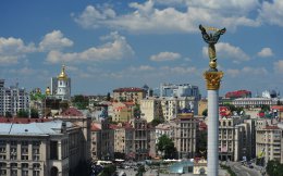 В Киеве из выставки на территории Софийского собора вывозят экспонаты