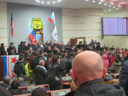 Захватчики Донецкой ОГА требуют присоединения к России (ВИДЕО)