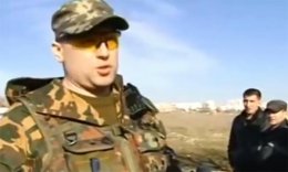 Беседа российского военнослужащего с местным населением Евпатории (ВИДЕО)