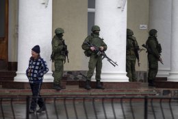 В Крыму у съемочной группы Associated Press отобрали оборудование