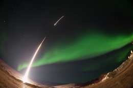 Ученые NASA запустили геофизическую ракету в середину полярного сияния (ФОТО)