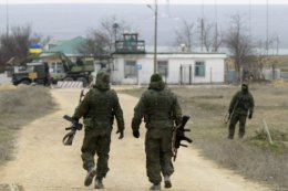 Российская армия на территории Украины теряет благонадежность