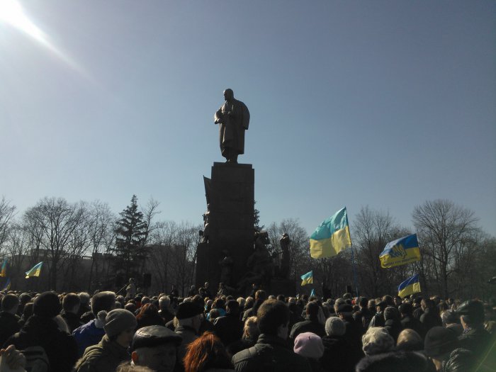Митинг в поддержку целостности и независимости Украины в Харькове (ФОТО)