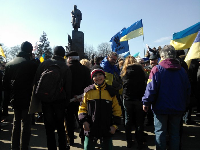 Митинг в поддержку целостности и независимости Украины в Харькове (ФОТО)