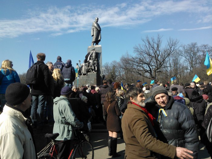 Митинг в поддержку целостности и независимости Украины в Харькове (ФОТО)