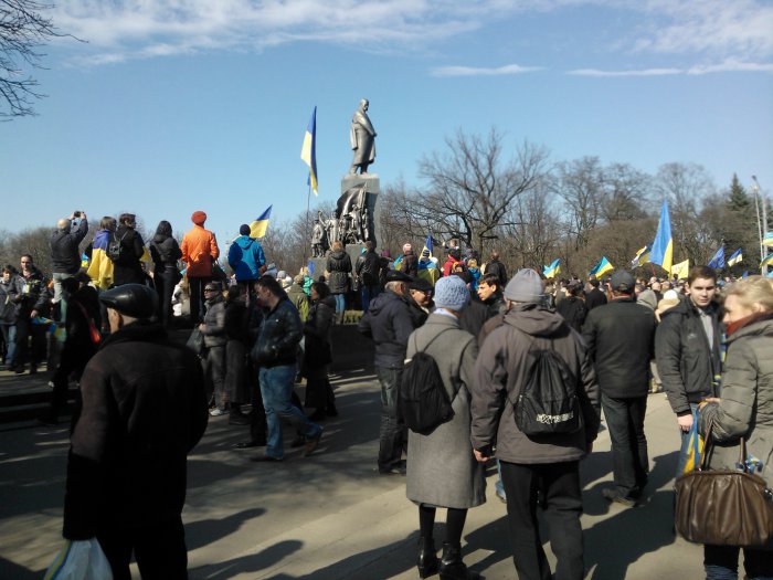 Митинг в поддержку целостности и независимости Украины в Харькове (ФОТО)