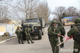 Украинских морпехов в Керчи заставляют сдаться России до референдума