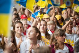 Украинская молодежь борется за свою страну