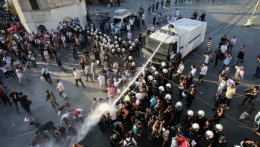 В результате разгона демонстраций в Турции задержаны более 150 человек