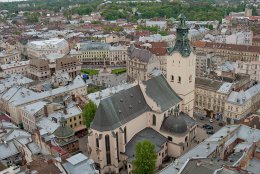 Уже более полутысячи крымчан приютили во Львове (ВИДЕО)