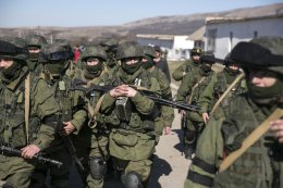 В симферопольских больницах персонал заставляют сдавать деньги, чтобы прокормить "самооборону Аксенова"
