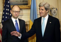 Яценюк обсудил в США вопрос возможного реагирования на ситуацию в Крыму