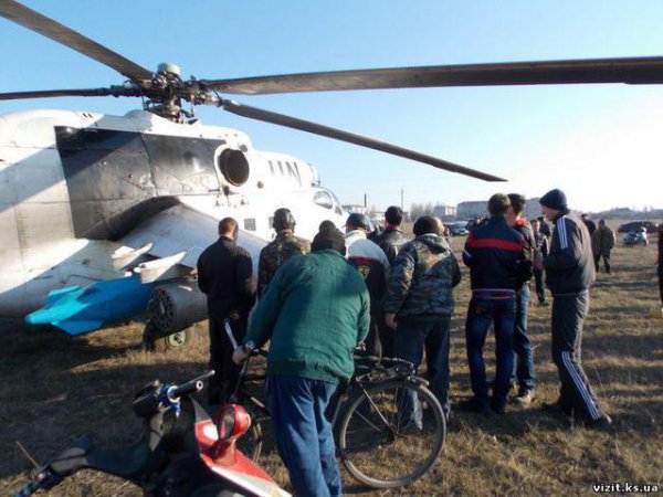 В Арабатскую стрелку прилетели украинские боевые вертолеты (ФОТО+ВИДЕО)