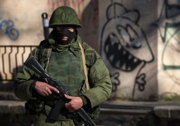 Боевики РФ захватили военную прокуратуру в Севастополе (ВИДЕО)