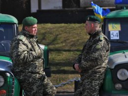 В Донецкой области местные жители заблокировали пограничные отряды
