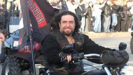 Байкер по кличке "Хирург" пообещал, что они придут в Киев (ВИДЕО)