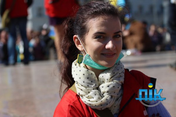 В Херсоне около двух тысяч человек выступило против сепаратизма (ВИДЕО))