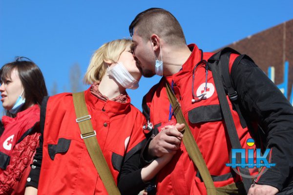 В Херсоне около двух тысяч человек выступило против сепаратизма (ВИДЕО))