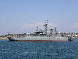 Матросы "Константина Ольшанского" с палками будут держать оборону против спецназа РФ
