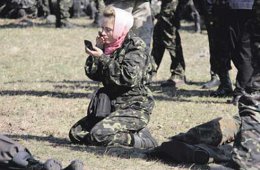Почему украинки стремятся взяться за автоматы и чему их учат в Нацгвардии