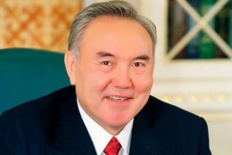 Нурсултан Назарбаев: "Украине следует избрать законного президента"