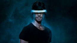 Sony представила шлем, переносящий в виртуальную реальность (ФОТО)