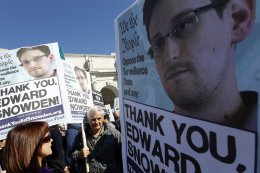 В Конгрессе США считают, что Сноуден передал российским спецслужбам все секретные данные
