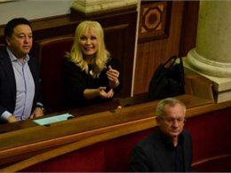 Похудевшая Таисия Повалий вернулась в Раду и приступила к активной политической жизни