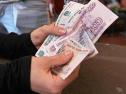В Крыму начали выдавать пенсии в рублях