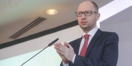 Яценюк пообещал России жесткий ответ в случае военной агрессии