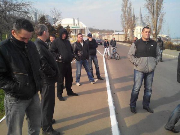 Автомайдан навестил в Одессе дворец «регионала» Кивалова (ВИДЕО)