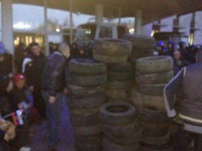 К луганским митингующим едет "подкрепление" из Донецка (ФОТО)