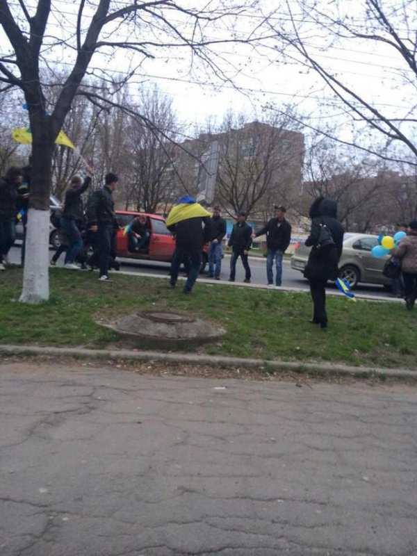 В Мариуполе были избиты участников митинга за единую Украину (ФОТО)