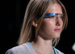"Умные" очки от Google стали частью постоянной экипировки врачей