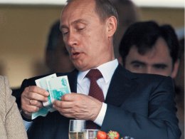 Путин зарабатывает меньше своего пресс-секретаря