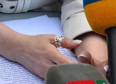 Хироманты заинтересовались необычными кольцами Тимошенко (ФОТО)