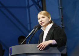 Тимошенко против применения силы к митингующим на Востоке Украины