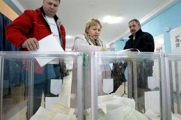 Проведение президентских выборов одновременно с референдумом приведет к хаосу