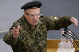 Жириновский пришел в Госдуму в форме полковника (ФОТО)