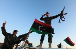 Похищенной в Ливии сотруднице американского посольства удалось бежать