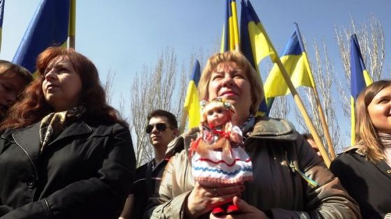 В Луганске прошел митинг за единую Украину (ВИДЕО)