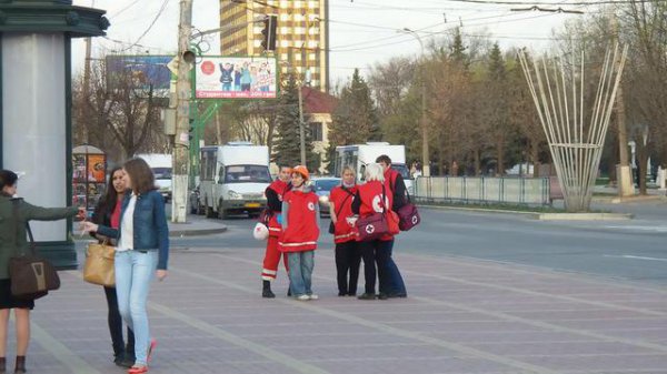 Митинг единства Украины в Луганске (ФОТО)