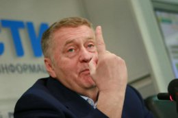 Российские журналисты подадут в суд на Жириновского